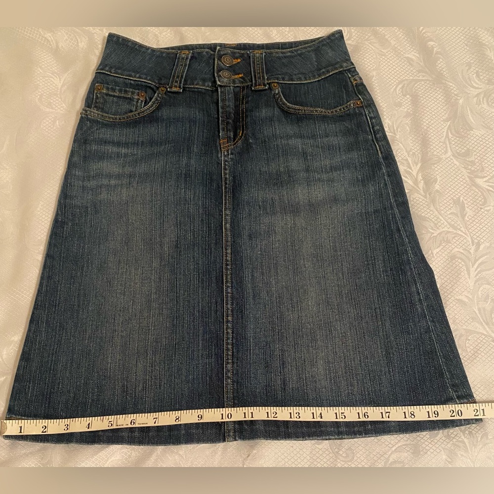 Red Engine Denim Midi Skirt. Size 27 - Picture 4 of 8